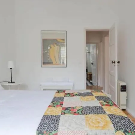 Well Located Apartment, Apartman *