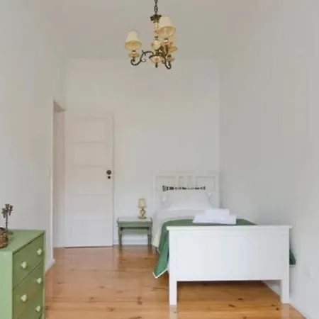 Well Located Apartment, Apartment *